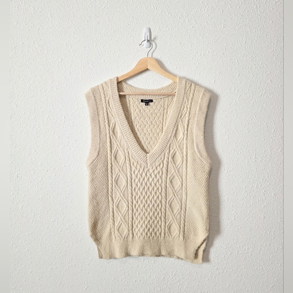 Cream Oversized Cable Knit Sweater Vest XS - Picture 1 of 6